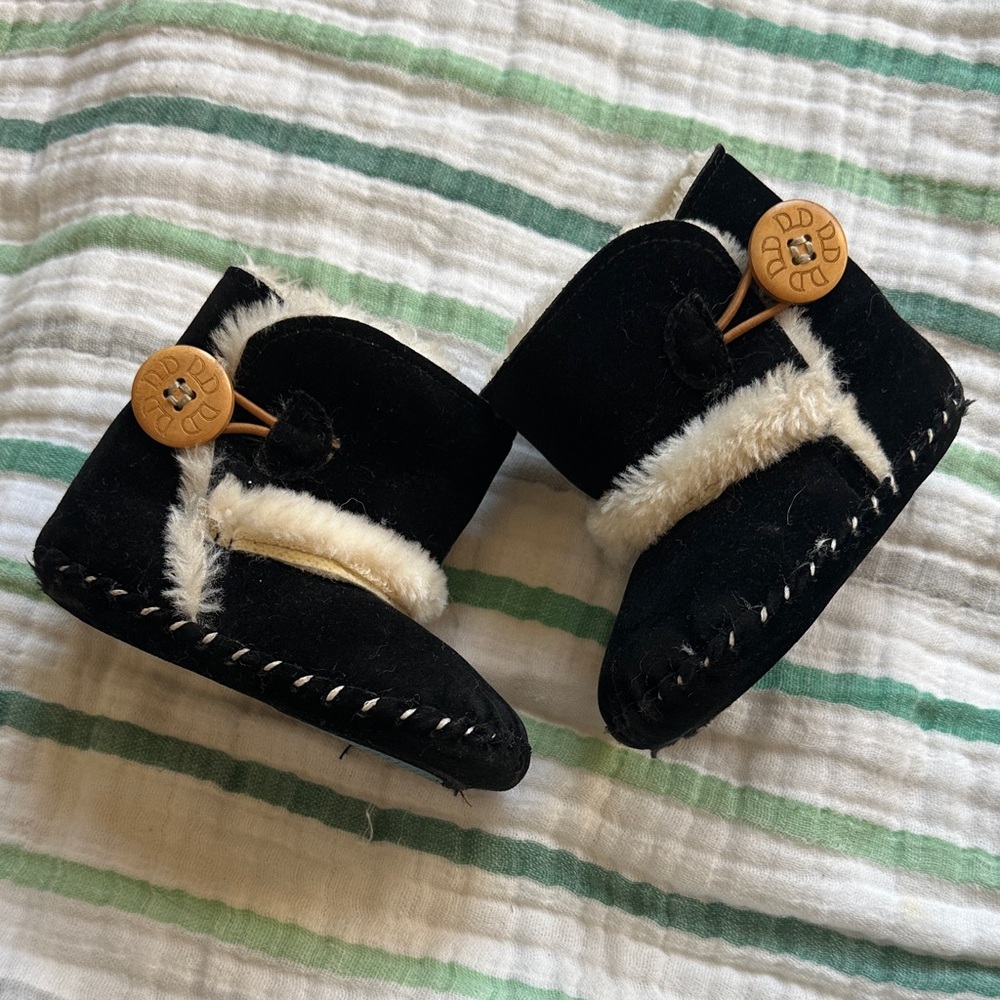 Black Baby Booties with Faux Fur Trim